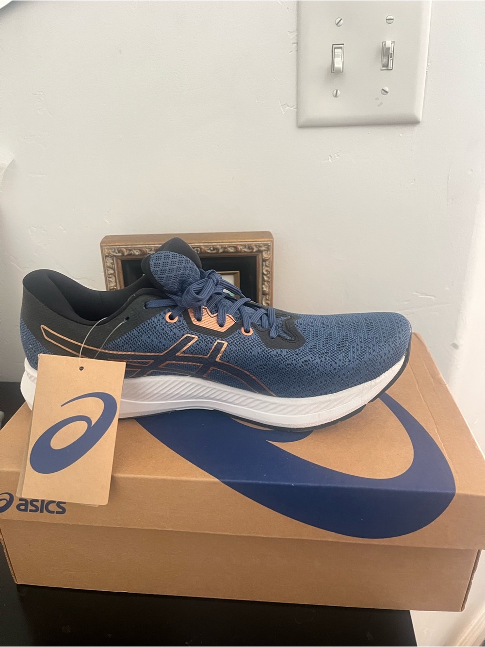 Asics Men's Athletic Shoes - Navy Blue with Rose Gold Trim, size 9